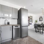 Princes Avenue, Palmers Green N13 (2735947) Photo 5