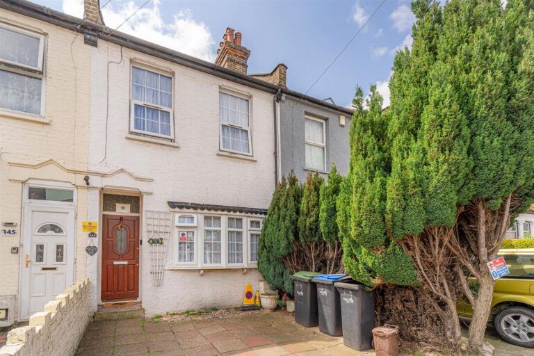 Durants Road, Enfield
