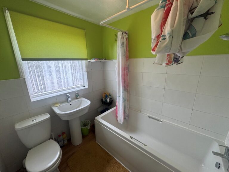 Baxter Road, Edmonton N18 (2711127) Photo 2