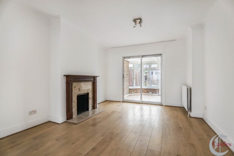 Lister Gardens, Edmonton, N18 (2555170) Photo 17