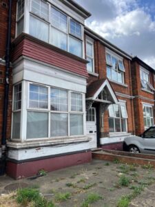 Bowes Road, Palmers Green, N13