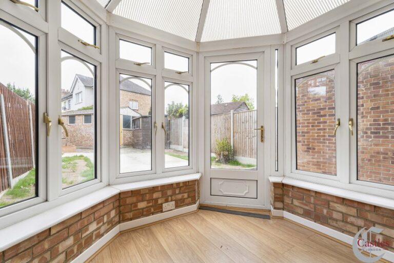 Lister Gardens, Edmonton, N18 (2555170) Photo 15