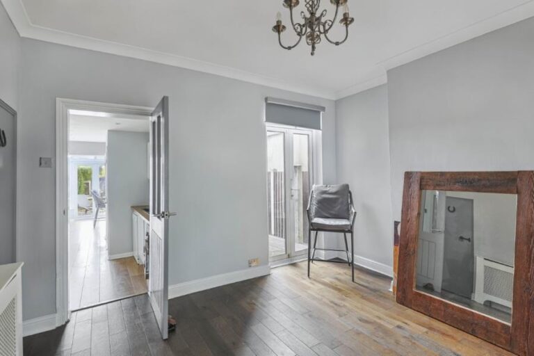 Sewardstone Road, Waltham Abbey, EN9 (2721682) Photo 21