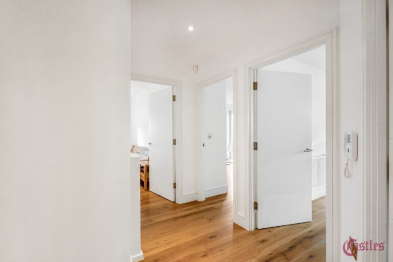 Emerald Apartments, Ewart Grove, London, N22 (2736188) Photo 9