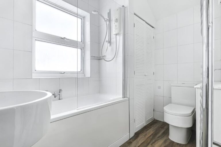Sewardstone Road, Waltham Abbey, EN9 (2721682) Photo 4