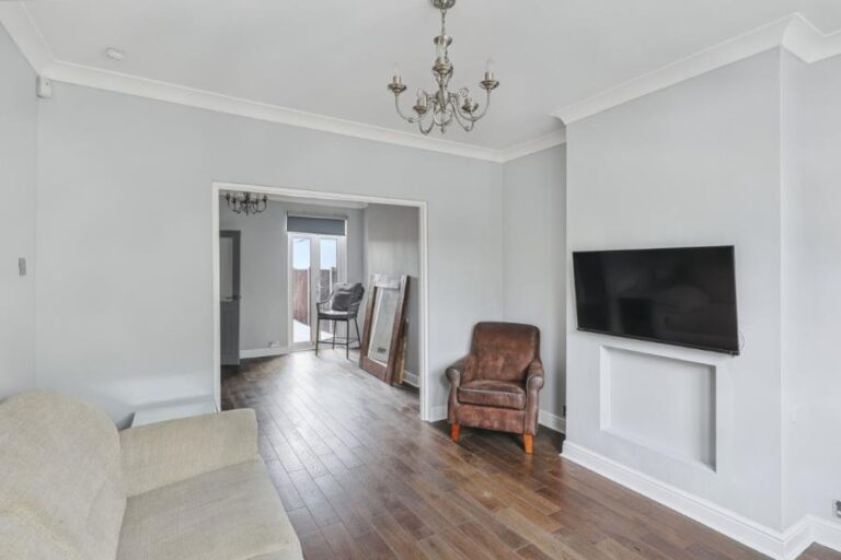 Sewardstone Road, Waltham Abbey, EN9 (2721682) Photo 19
