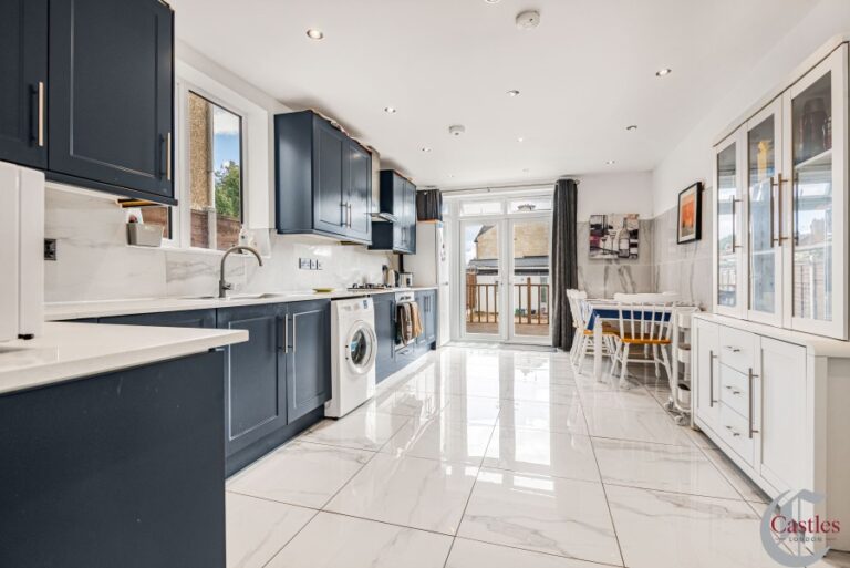 Southbury Road, Enfield EN1 1PN (2735843) Photo 2