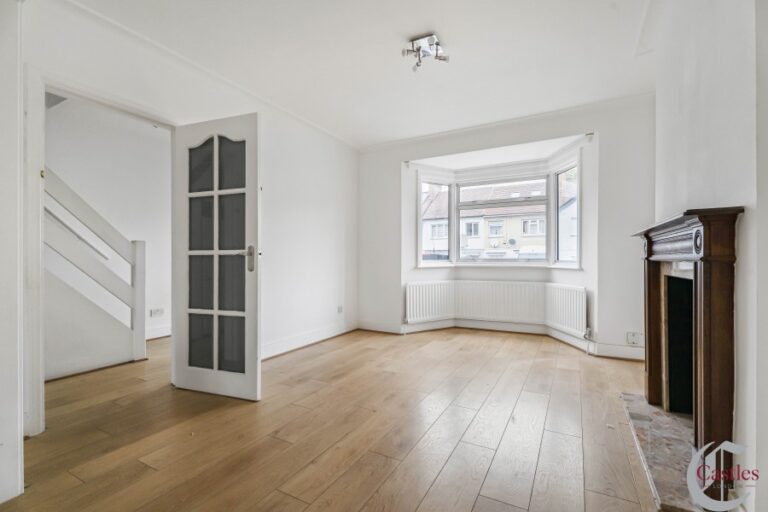 Lister Gardens, Edmonton, N18 (2555170) Photo 20