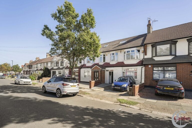 Princes Avenue, Palmers Green N13 (2735947) Photo 21