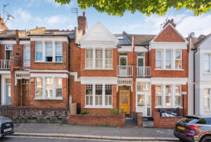 Rathcoole Gardens, N8
