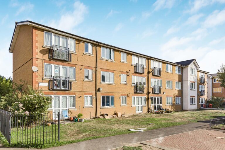 Bullsmoor Way, Waltham Cross
