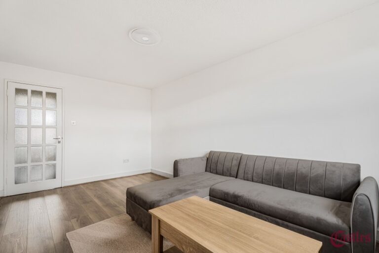 Edmeston Close, Hackney, E9 (2679011) Photo 8
