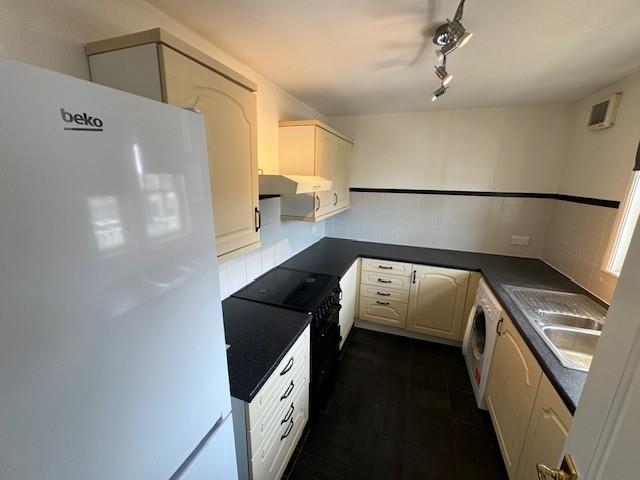 High Road, Wood Green, N22 (2716073) Photo 4
