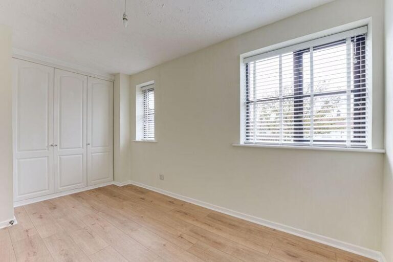 Somerset Gardens, Tottenham N17 (2729844) Photo 9