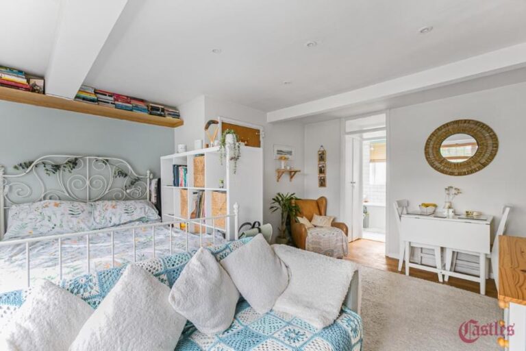 London Road, Enfield, EN2 (2731472) Photo 6