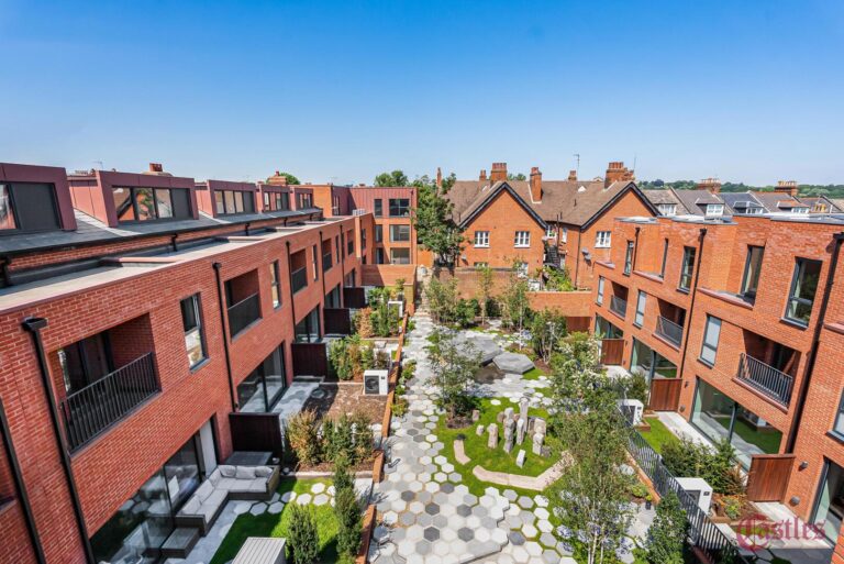 15 Dixon House (Penthouse), N8
