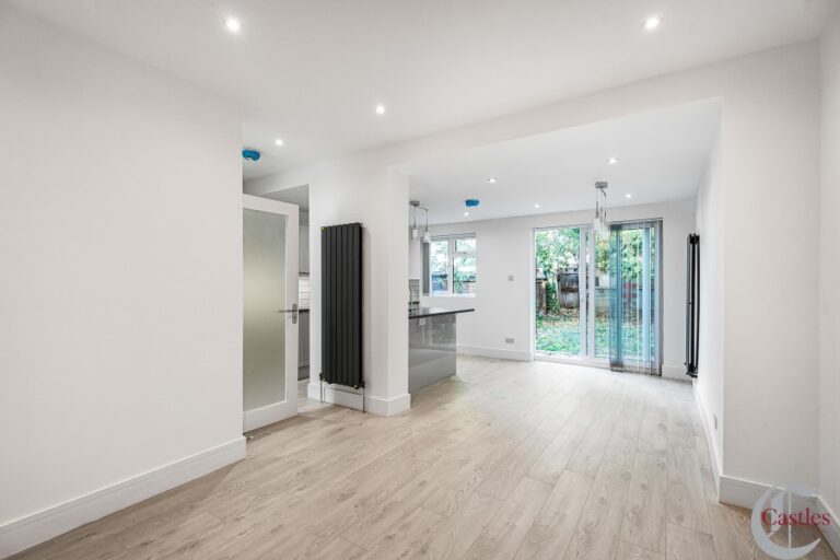 Chester Road, Edmonton, London, N9 (2736289) Photo 4