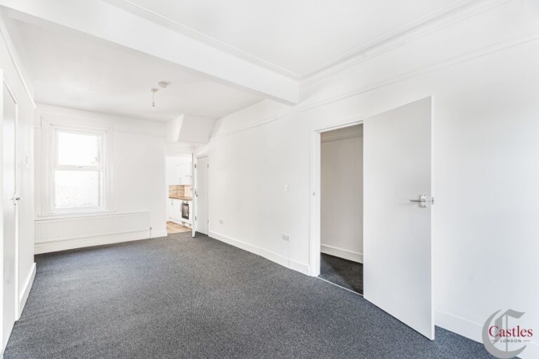 Park Avenue, Edmonton London N18 (2736295) Photo 7