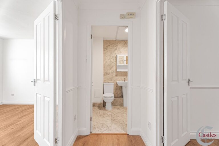 Celadon Close, Enfield, Middlesex, EN3 (2736577) Photo 8