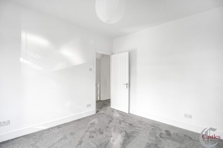 Chester Road, Edmonton, London, N9 (2736289) Photo 15