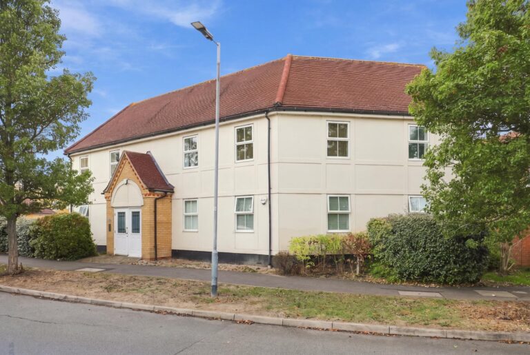 Greenwich Way, Waltham Abbey