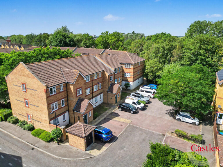 Polsten Mews, Enfield