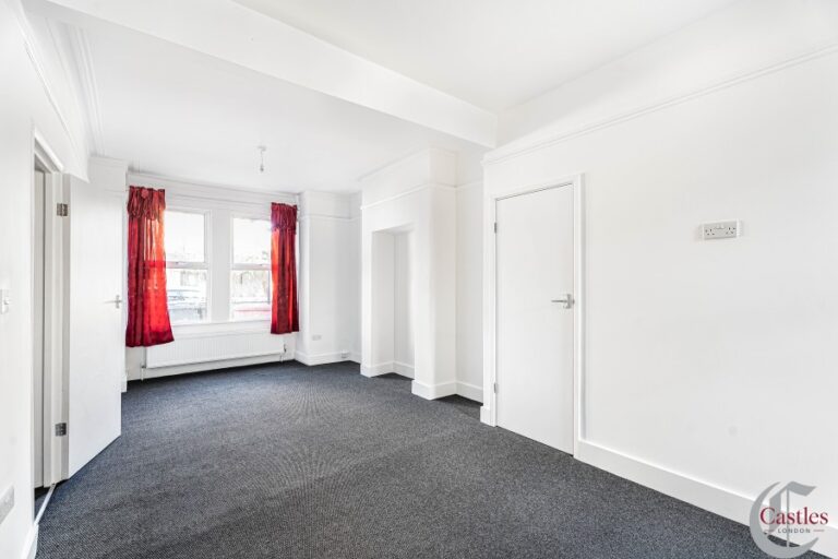 Park Avenue, Edmonton London N18 (2736295) Photo 6