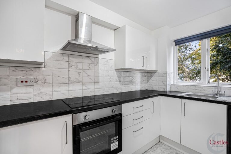 Celadon Close, Enfield, Middlesex, EN3 (2736577) Photo 3