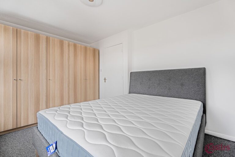 Edmeston Close, Hackney, E9 (2679011) Photo 12