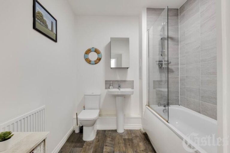 Bellevalia Court, Hackney, E5 (2710993) Photo 11