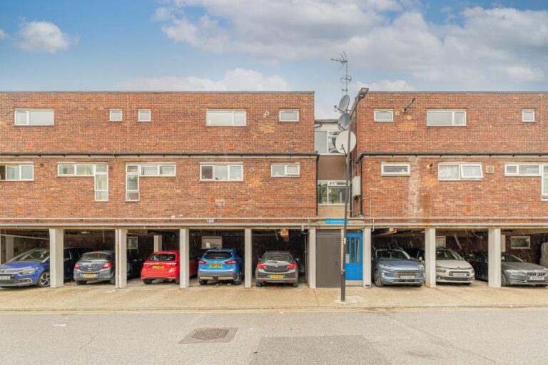 Folkestone Road, Edmonton, N18 (2711144) Photo 18