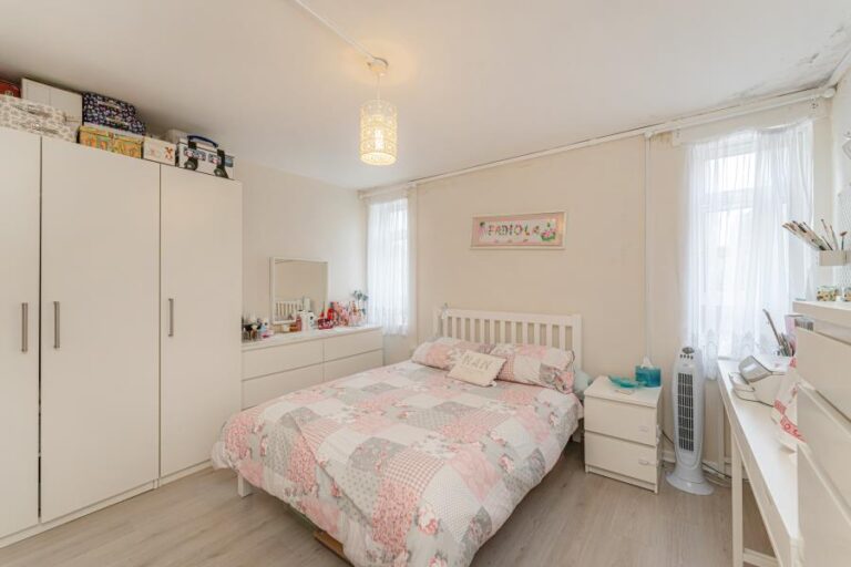 Folkestone Road, Edmonton, N18 (2711144) Photo 8
